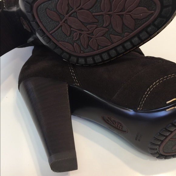Sofft Chocolate Brown Espresso Suede Boots - 9 - Picture 5 of 8